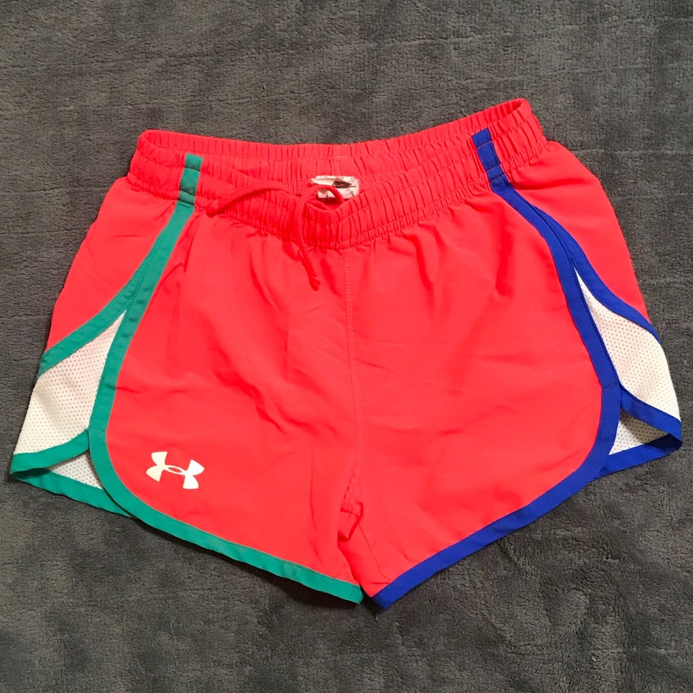 Under Armour Girls Shorts - Youth Small